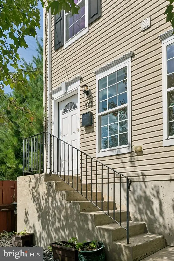 396 Delmar St, Philadelphia, PA 19128 - #2