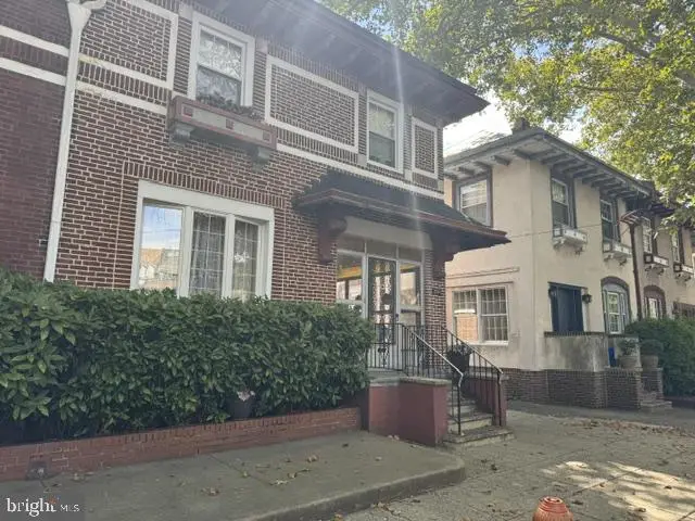 2511 S Garnet St S, Philadelphia, PA 19145 - #1