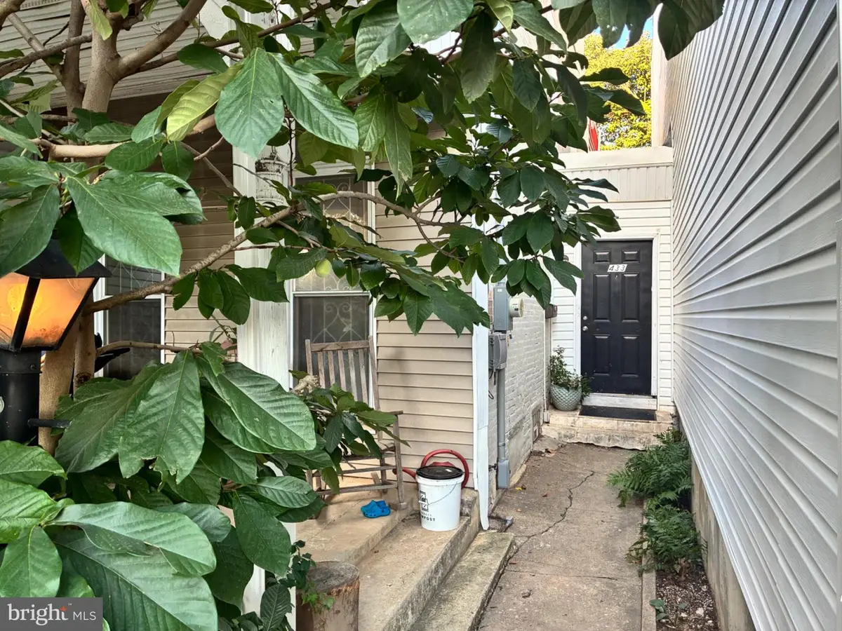433 N 41st St, Philadelphia, PA 19104 - #1