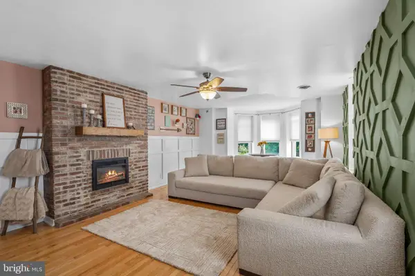 122 Sumac St, PHILADELPHIA, PA 19128