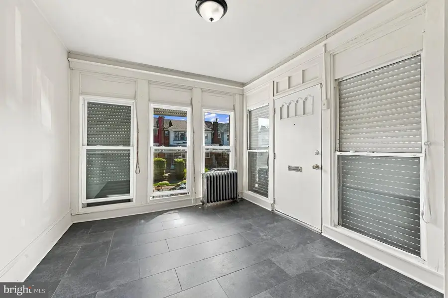 6616 N Gratz St, Philadelphia, PA 19126 - #2