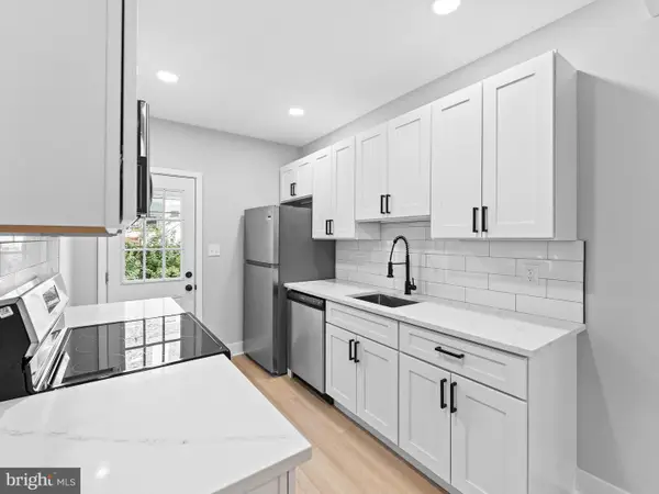905 Marlyn Rd, PHILADELPHIA, PA 19151