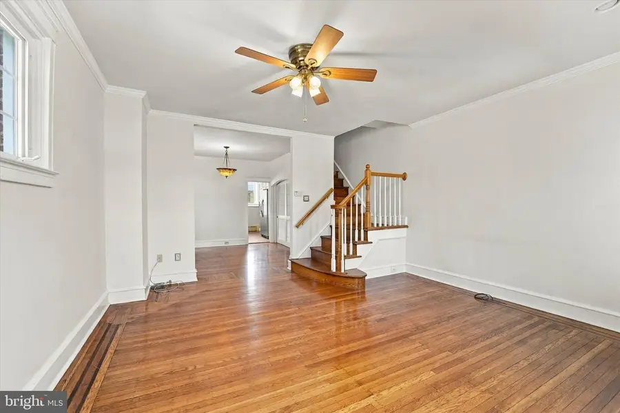 675 Jamestown St, Philadelphia, PA 19128 - #3