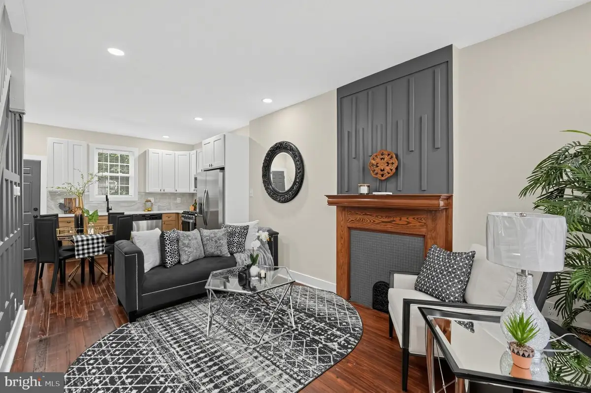 24 W Duval St, Philadelphia, PA 19144 - #1