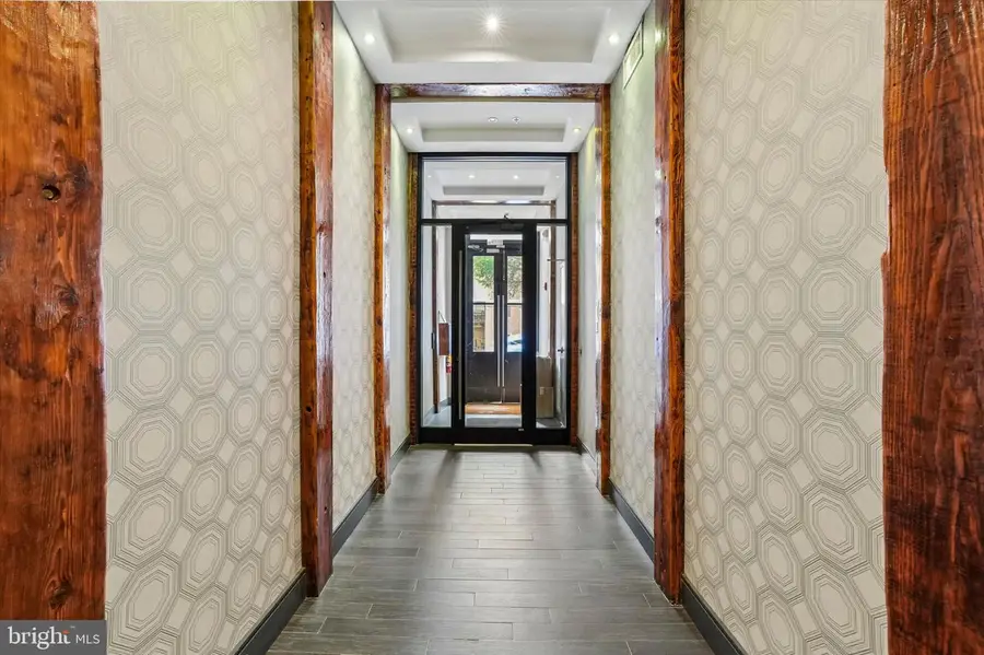 233 Chestnut St #3, Philadelphia, PA 19106 - #2