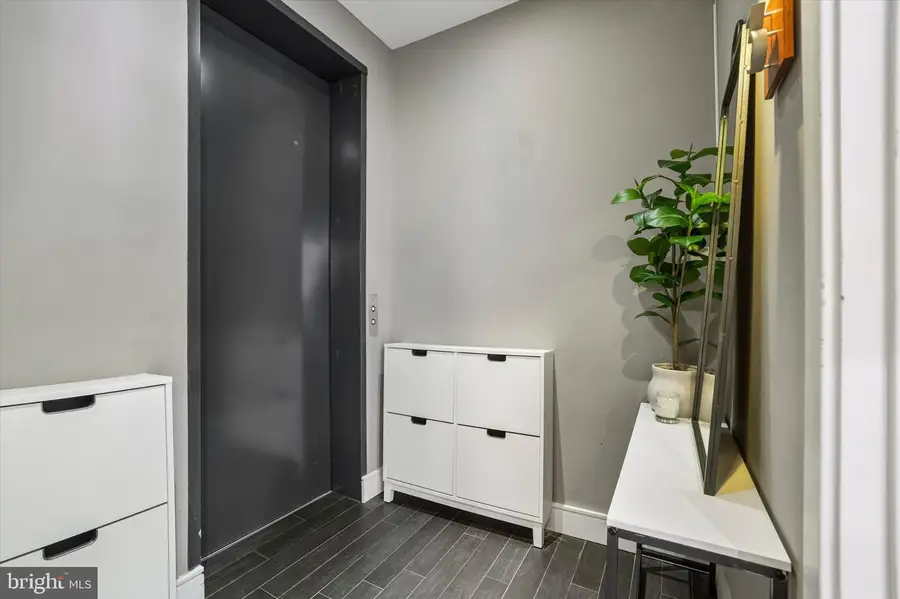 233 Chestnut St #3, Philadelphia, PA 19106 - #3