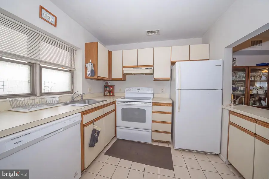 1923 North St, Philadelphia, PA 19130 - #3