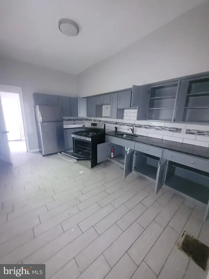 4147 Cambridge St, Philadelphia, PA 19104 - #3