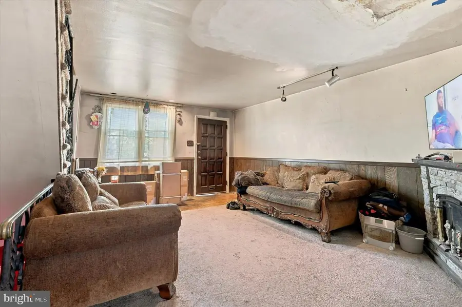 1834 Farrington Rd, Philadelphia, PA 19151 - #3