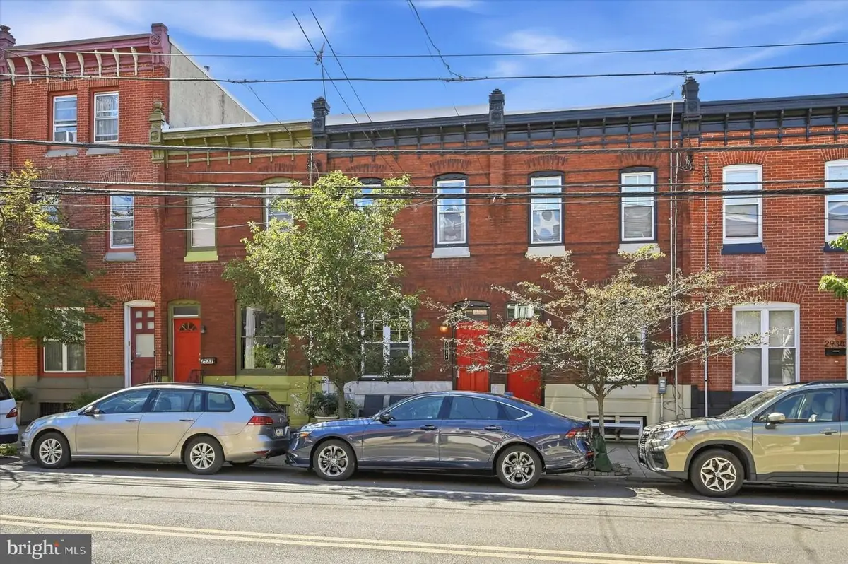 2934 Poplar St, Philadelphia, PA 19130 - #1