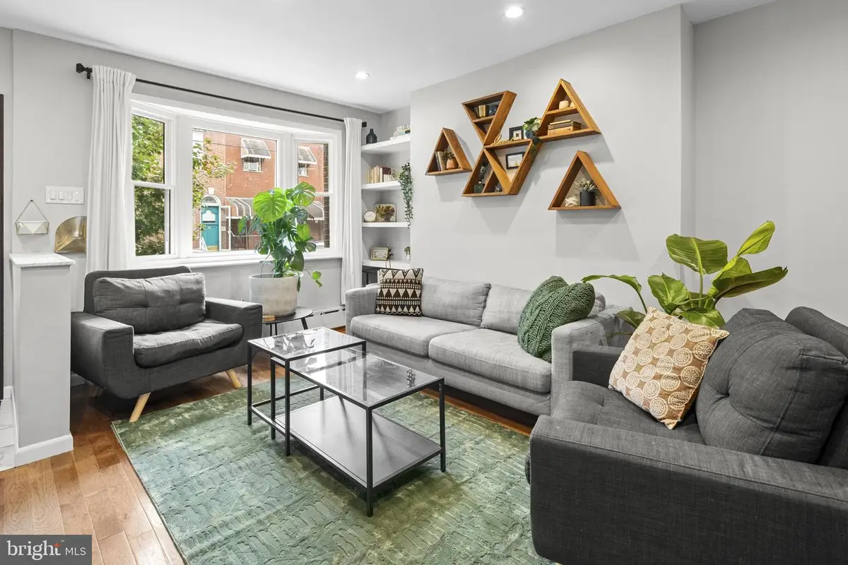 809 Moore St, Philadelphia, PA 19148 - #1