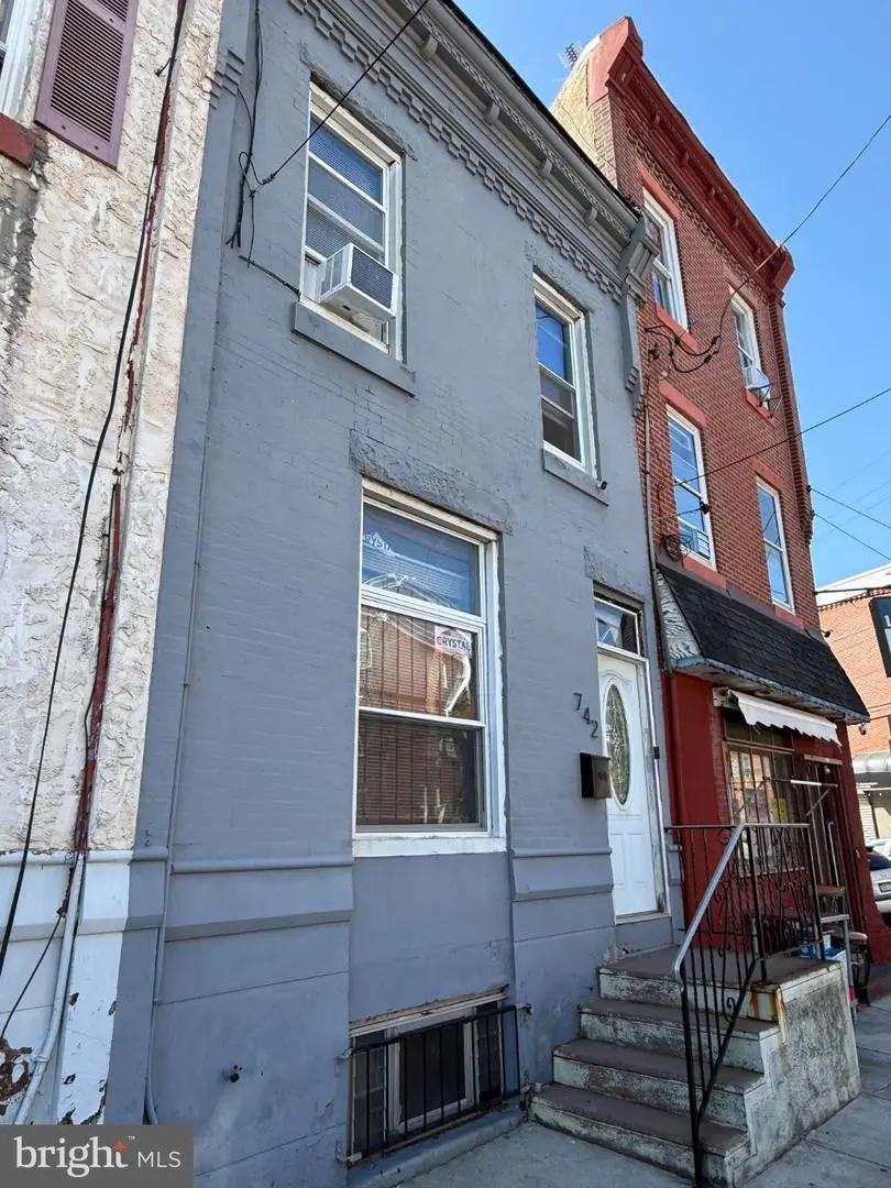 742 W Moyamensing Ave, Philadelphia, PA 19148 - #2
