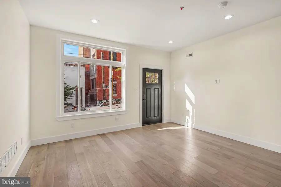 2455 Coral St, Philadelphia, PA 19125 - #3