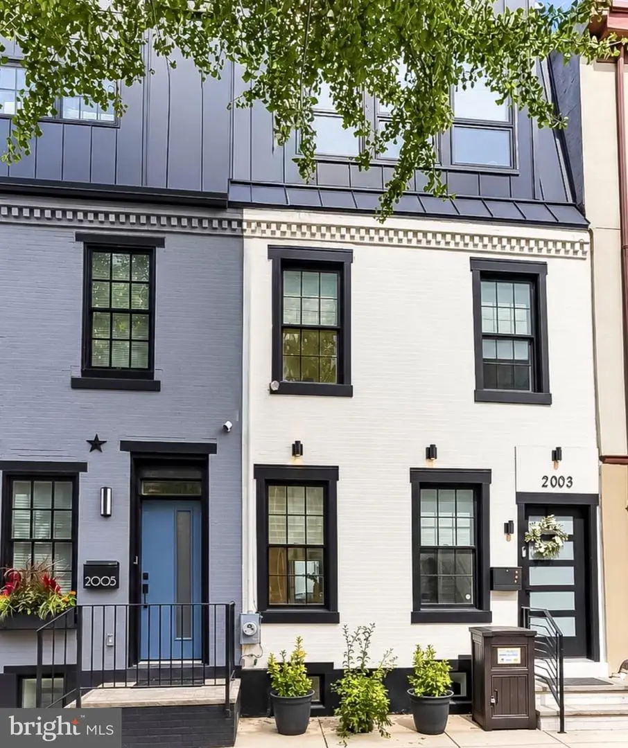 2003 Saint Albans St, Philadelphia, PA 19146 - #1