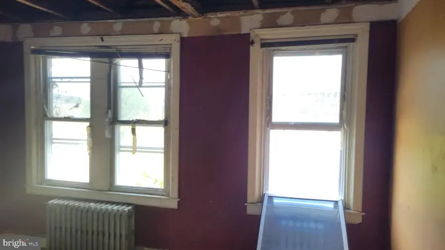 2715 W Westmoreland St, Philadelphia, PA 19129 - #3