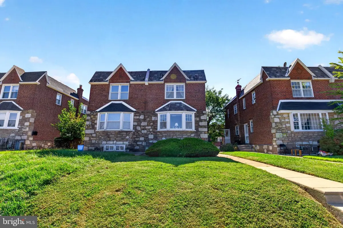 2208 Stanwood St, Philadelphia, PA 19152 - #1