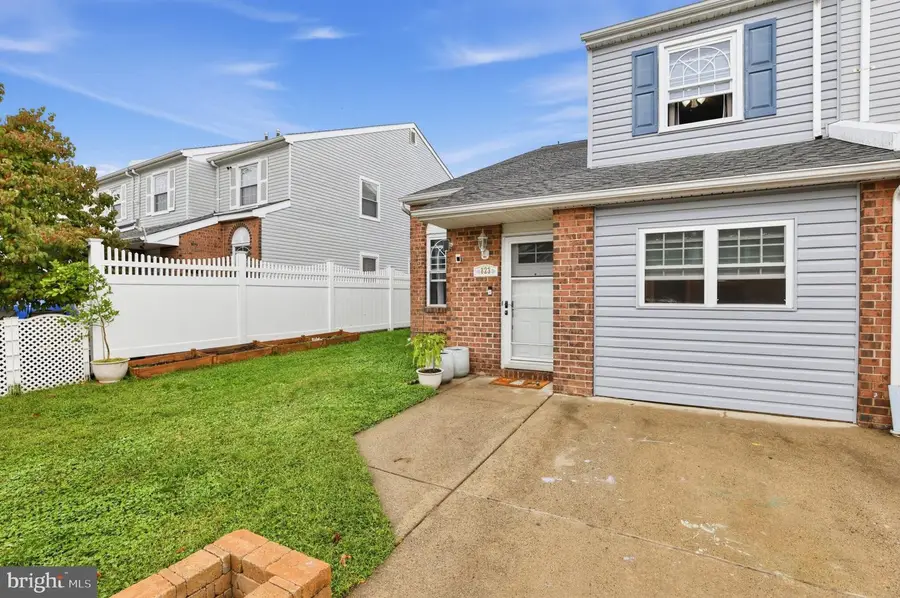 823 Barlow St, Philadelphia, PA 19116 - #2