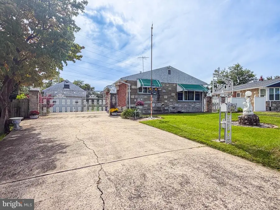 9601 Dedaker St, Philadelphia, PA 19115 - #2