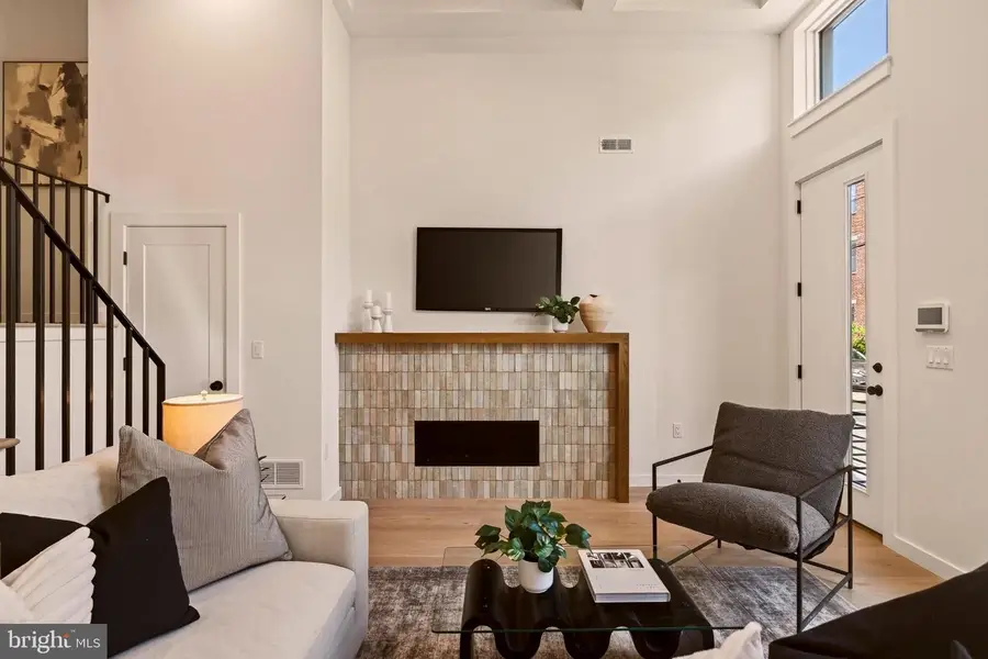 960 N 6th St, Philadelphia, PA 19123 - #3