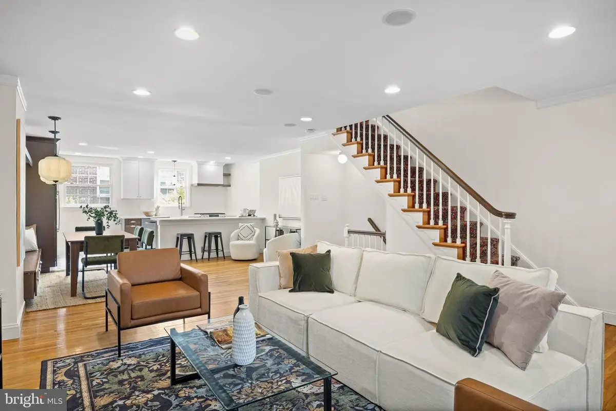 714 Lombard St, Philadelphia, PA 19147 - #1