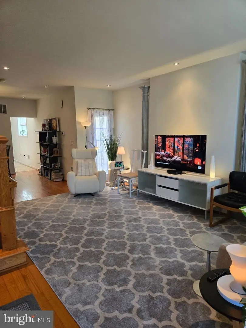 2119 S 18th St, Philadelphia, PA 19145 - #2
