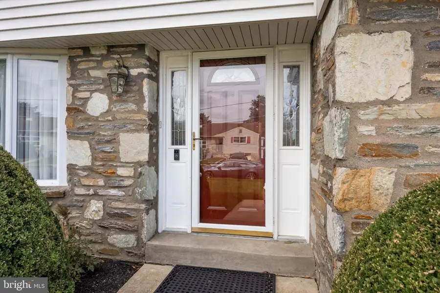 154 Laurie Ln, Philadelphia, PA 19115 - #3