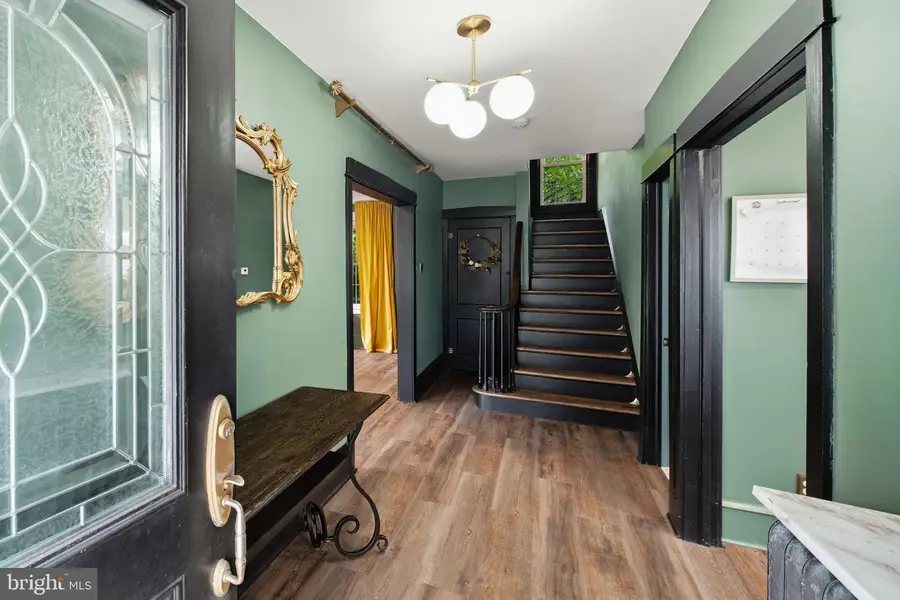 6822 Lawnton St, Philadelphia, PA 19128 - #2