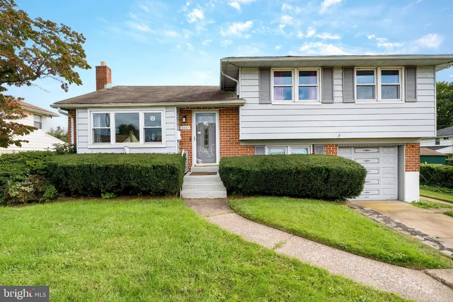 9947 Montour St, Philadelphia, PA 19115 - #2