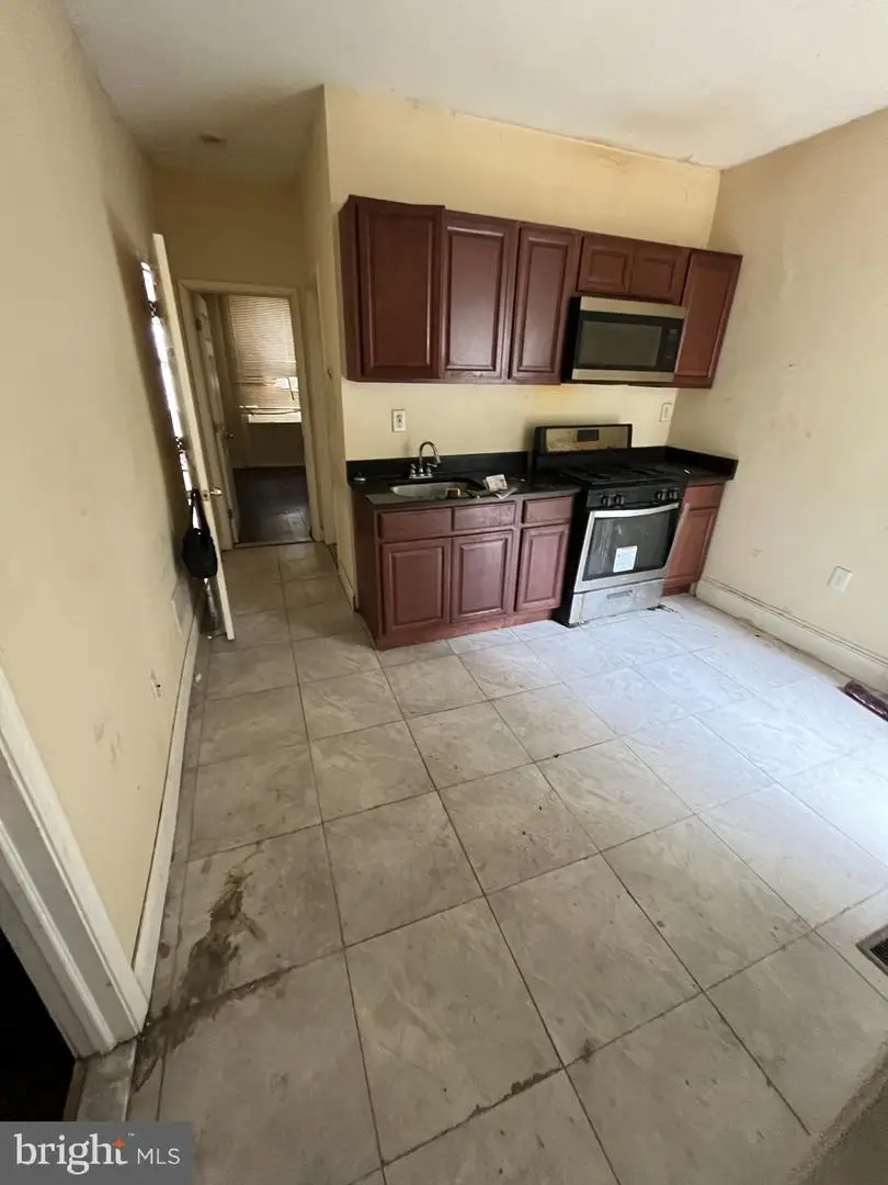 1119 W Nevada St, Philadelphia, PA 19133 - #3