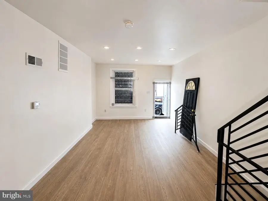 1748 N Bambrey St, Philadelphia, PA 19121 - #3