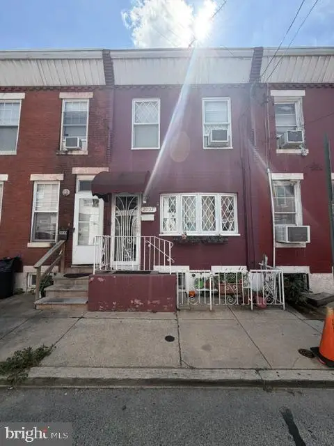 2032 Pierce St, Philadelphia, PA 19145 - #1