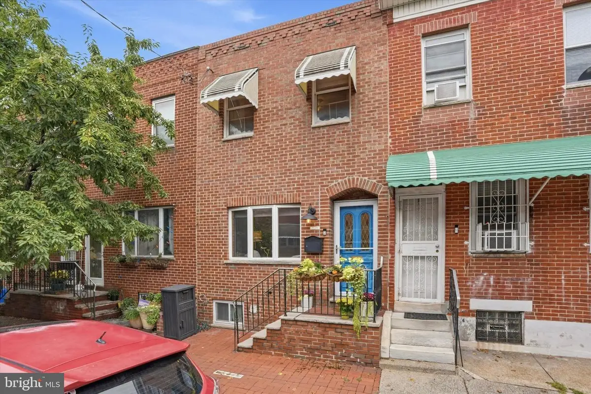 813 Moore St, Philadelphia, PA 19148 - #1
