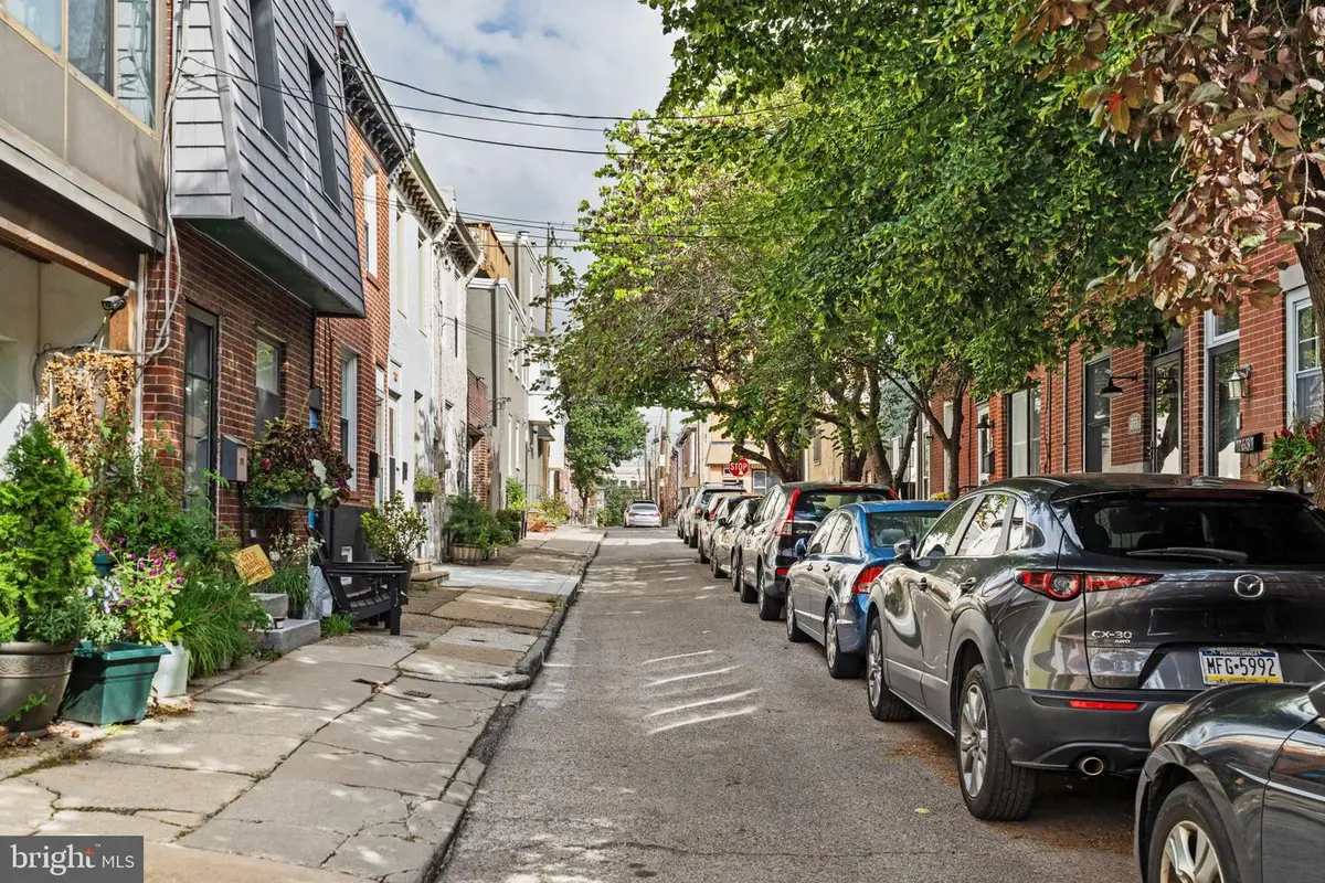 782 N Bucknell St N, Philadelphia, PA 19130 - #1