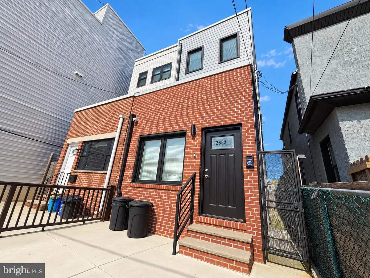 2662 Braddock St, Philadelphia, PA 19125 - #1