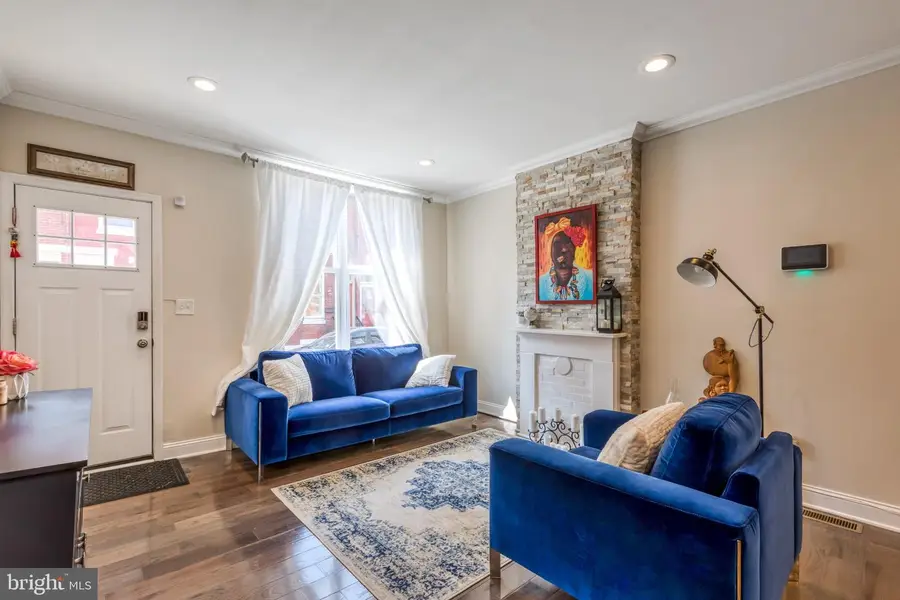 2017 Pierce St, Philadelphia, PA 19145 - #2