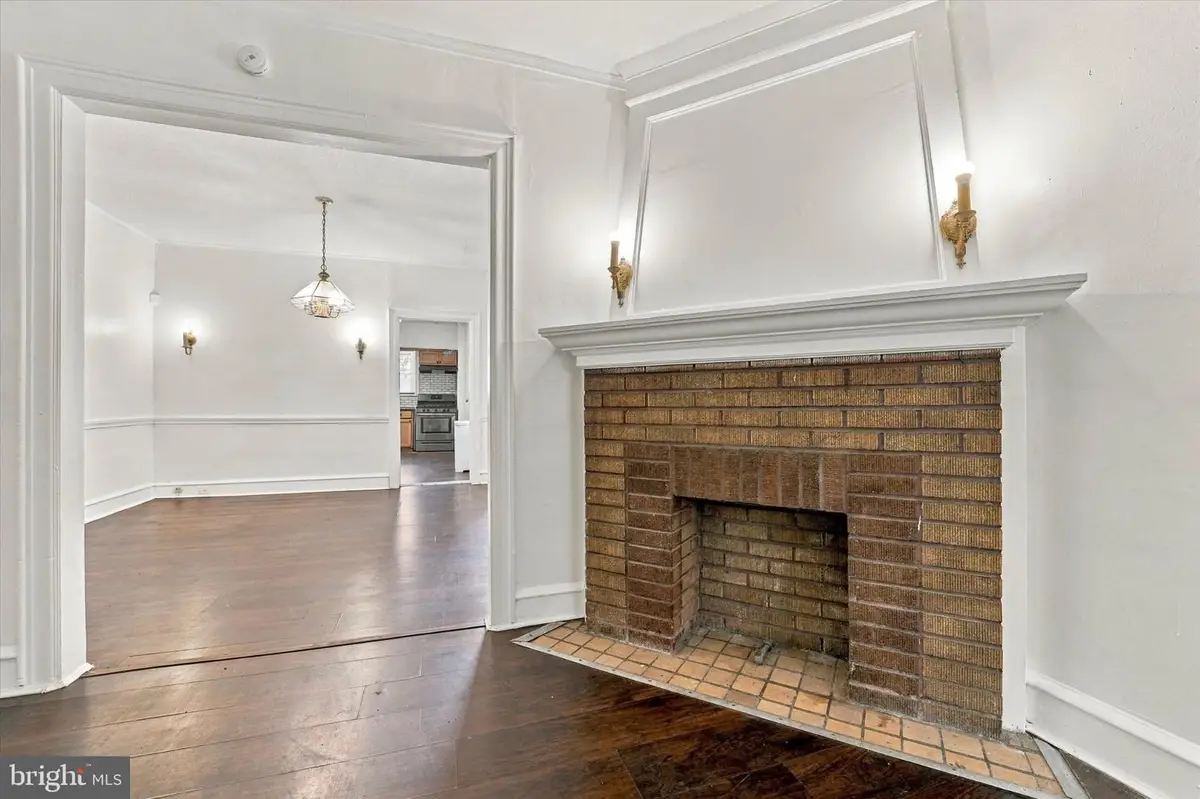 6421 Chew Ave, Philadelphia, PA 19119 - #1