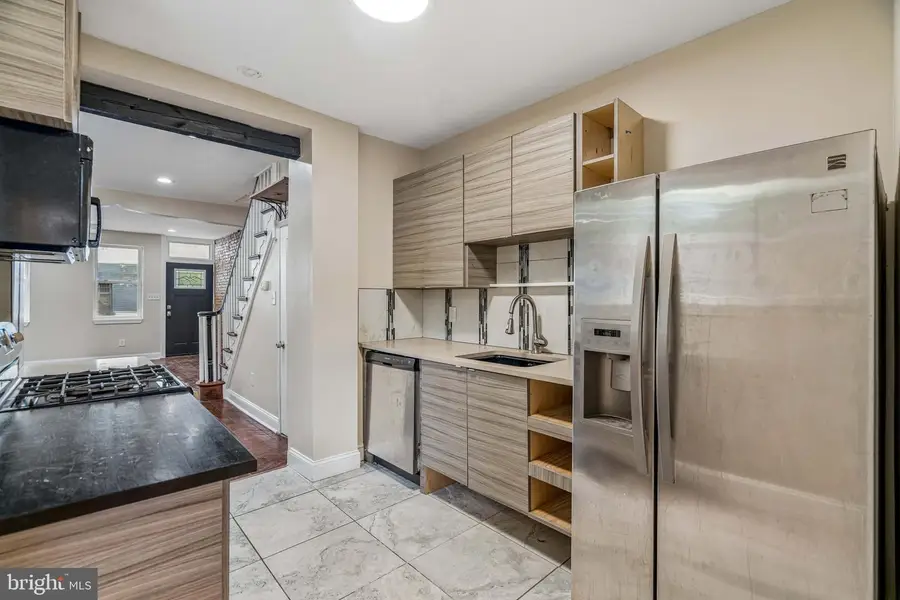 2255 Waterloo St, Philadelphia, PA 19133 - #3