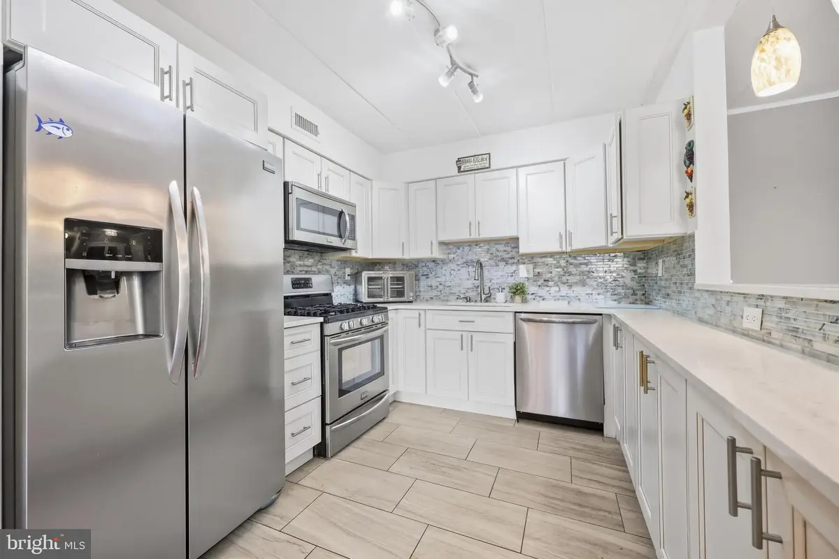 8920 Krewstown Rd #215, Philadelphia, PA 19115 - #1