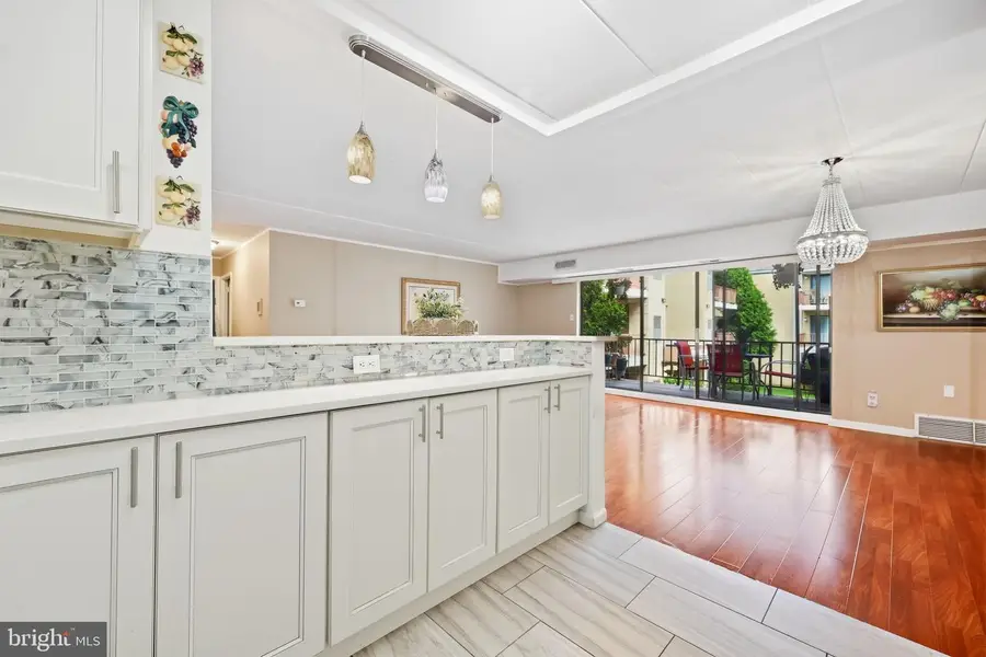 8920 Krewstown Rd #215, Philadelphia, PA 19115 - #2