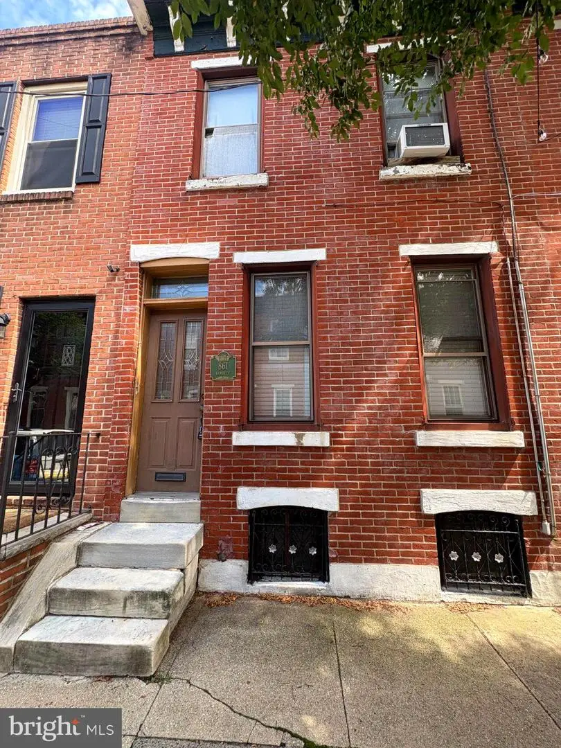 861 N Bambrey St, Philadelphia, PA 19130 - #1