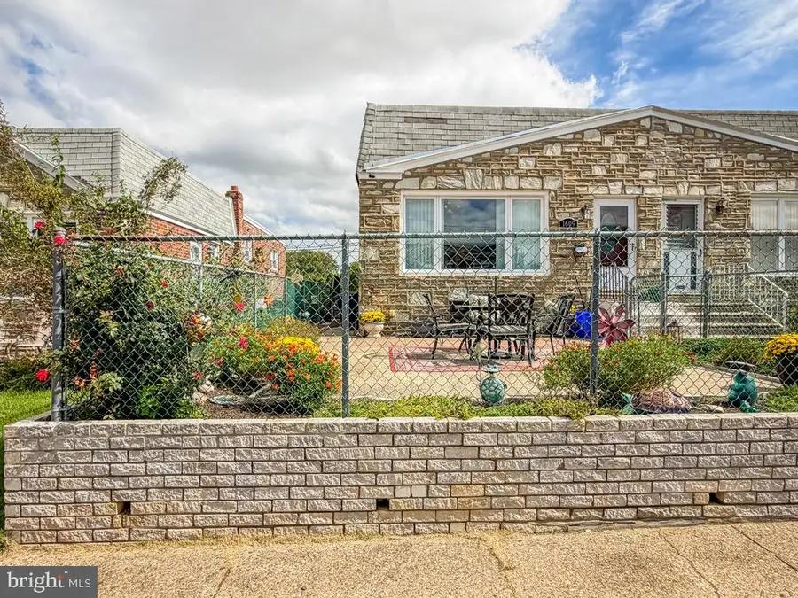 1609 Placid St, Philadelphia, PA 19152 - #2