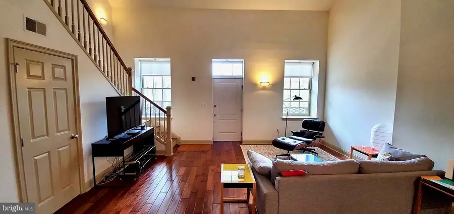 1 Academy Cir #311, Philadelphia, PA 19146 - #3