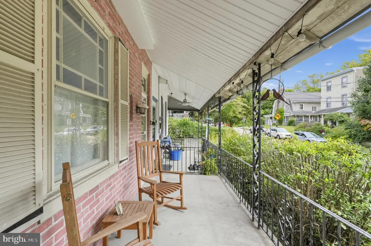 330 Gates St, Philadelphia, PA 19128 - #1