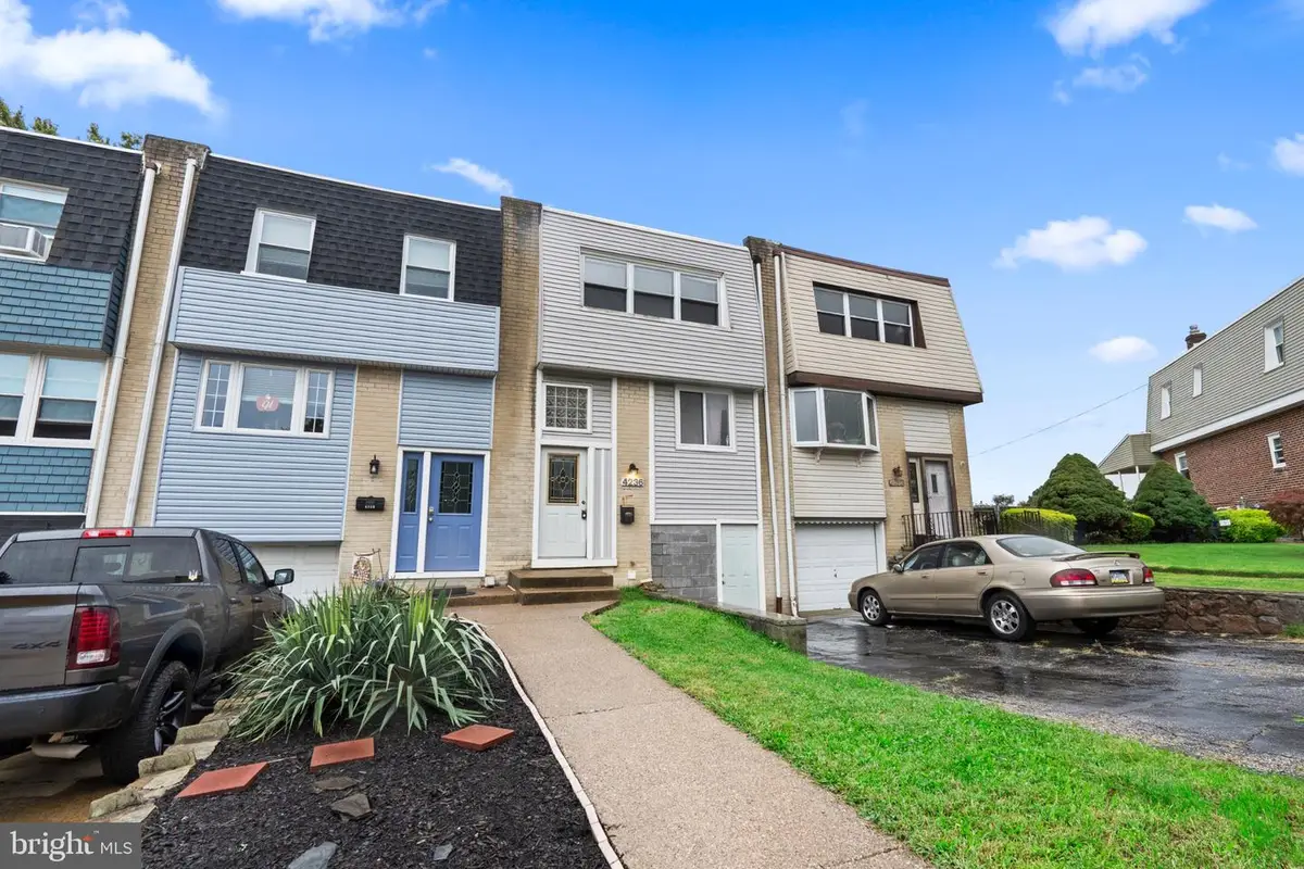 4236 Lawnside Rd, Philadelphia, PA 19154 - #1
