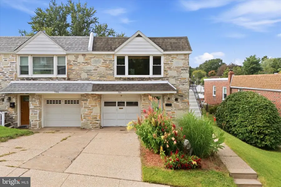 704 Hill Rd, Philadelphia, PA 19128 - #2