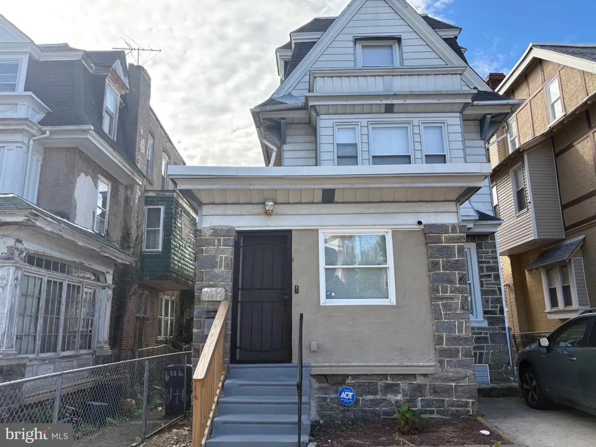 6116 Oxford St W, Philadelphia, PA 19151 - #1