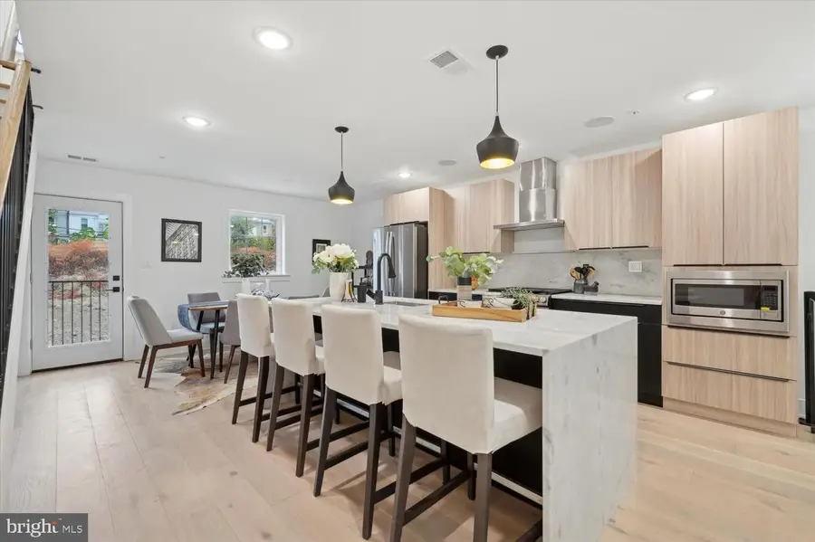 128 E Sharpnack St, Philadelphia, PA 19119 - #2