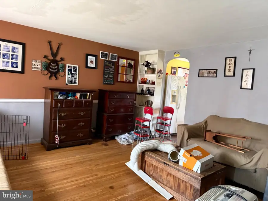 608 Hoffnagle St, Philadelphia, PA 19111 - #3