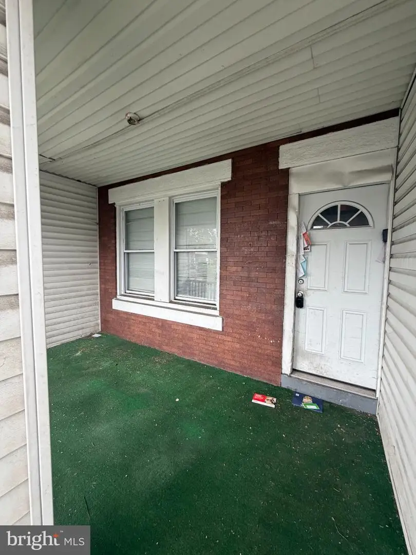 5804 Cedarhurst St, Philadelphia, PA 19143 - #1