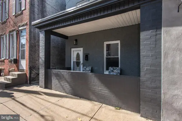 2736 Ash St, PHILADELPHIA, PA 19137